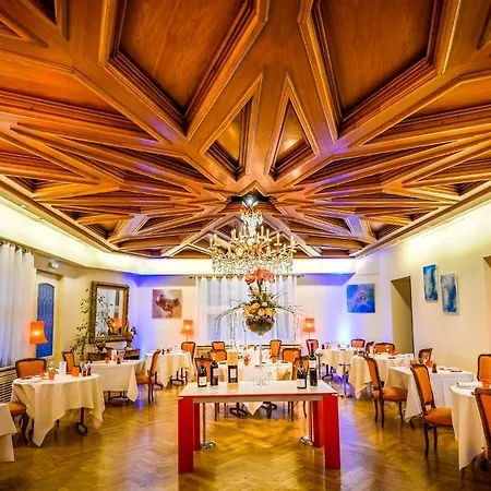 Logis Hotel Restaurant La Palette Hotel