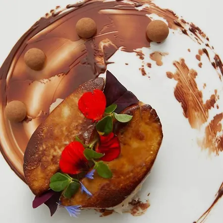 Logis Restaurant La Palette Hotell 3*