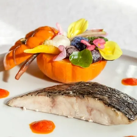 Restaurant Logis La Palette Hotel