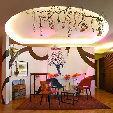 Logis Restaurant La Palette Hotell 3*