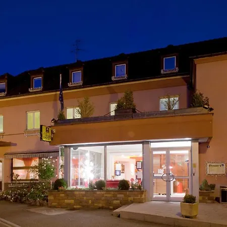 Hotell Logis Restaurant La Palette