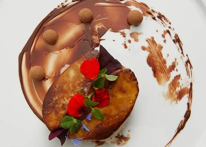 Restaurant Logis La Palette Hotell 3*